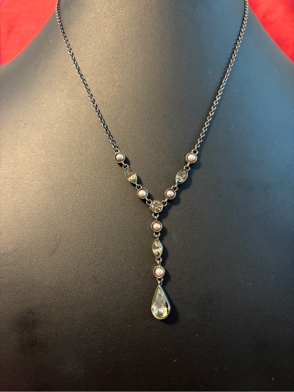 Elegant Teardrop Pendant Necklace with Pearls and Crystal Accents